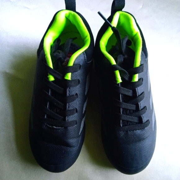 boys baseball cleats size 12